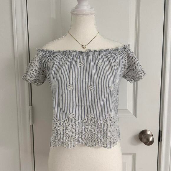 Hollister Co. Tops - Women’s Vintage Hollister Size XS Off The Shoulder Top Perfect